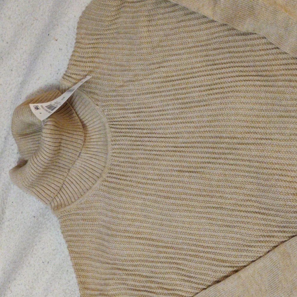 Knit turtle neck sweater